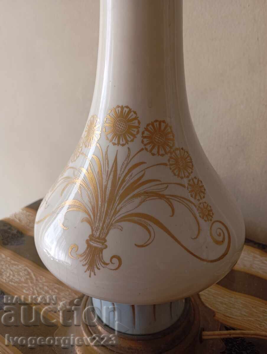 Auction  Vintage table lamp