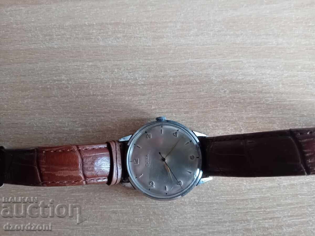 Ceas elvetian DOXA cu preț € 50.00 | 97.79 BGN