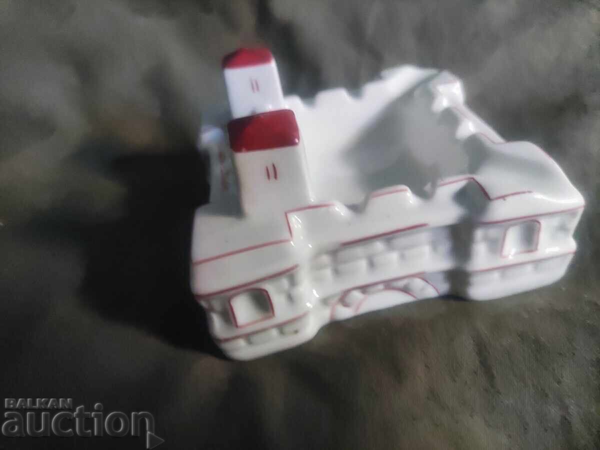 порцеланов пепелник Баба Вида - 5 порцеланов пепелник Баба Вида - 5