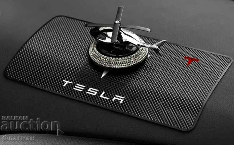 Δημοπρασία Υπόστρωμα ταμπλό για "TESLA"