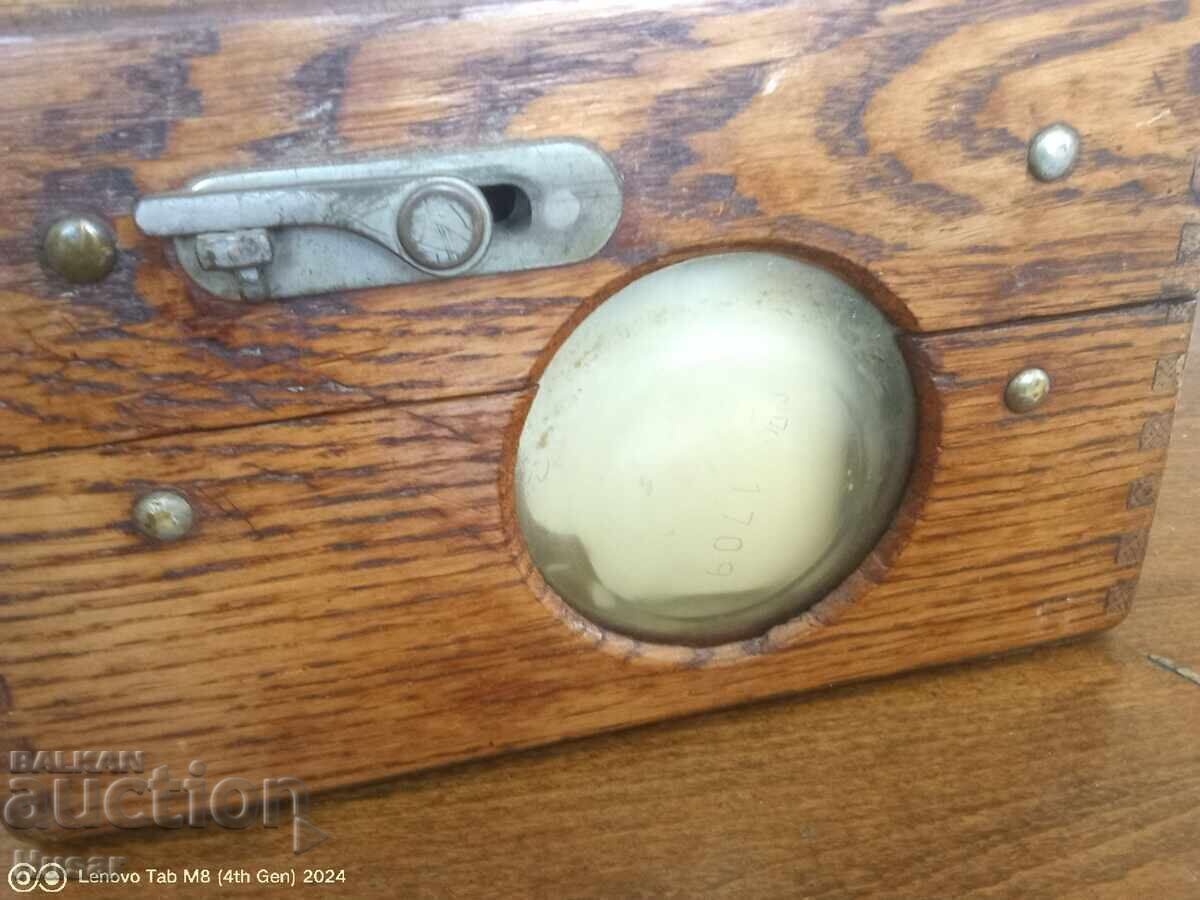 Auction  Pigeon, pigeon specific clock for race timing