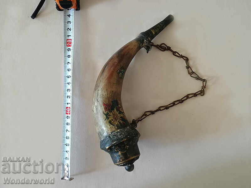 Δημοπρασία Αρχαία χαϊδούκικη κέρατινη μπαρουτοθήκη για φλεγόμενο τουφέκι, πιστόλι Δημοπρασία Αρχαία χαϊδούκικη κέρατινη μπαρουτοθήκη για φλεγόμενο τουφέκι, πιστόλι