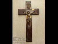 Răstignire metal lemn