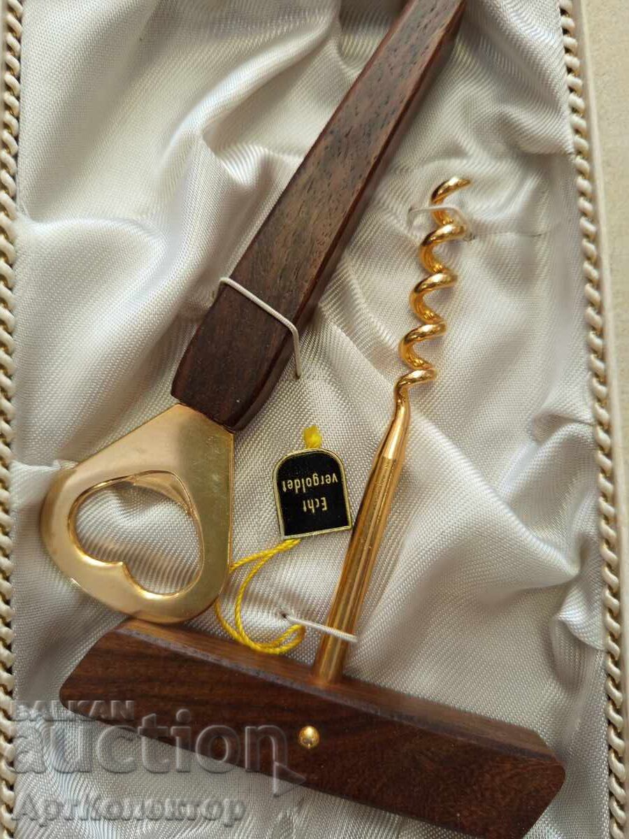 Auction Corkscrew bottle opener gift Auction Corkscrew bottle opener gift