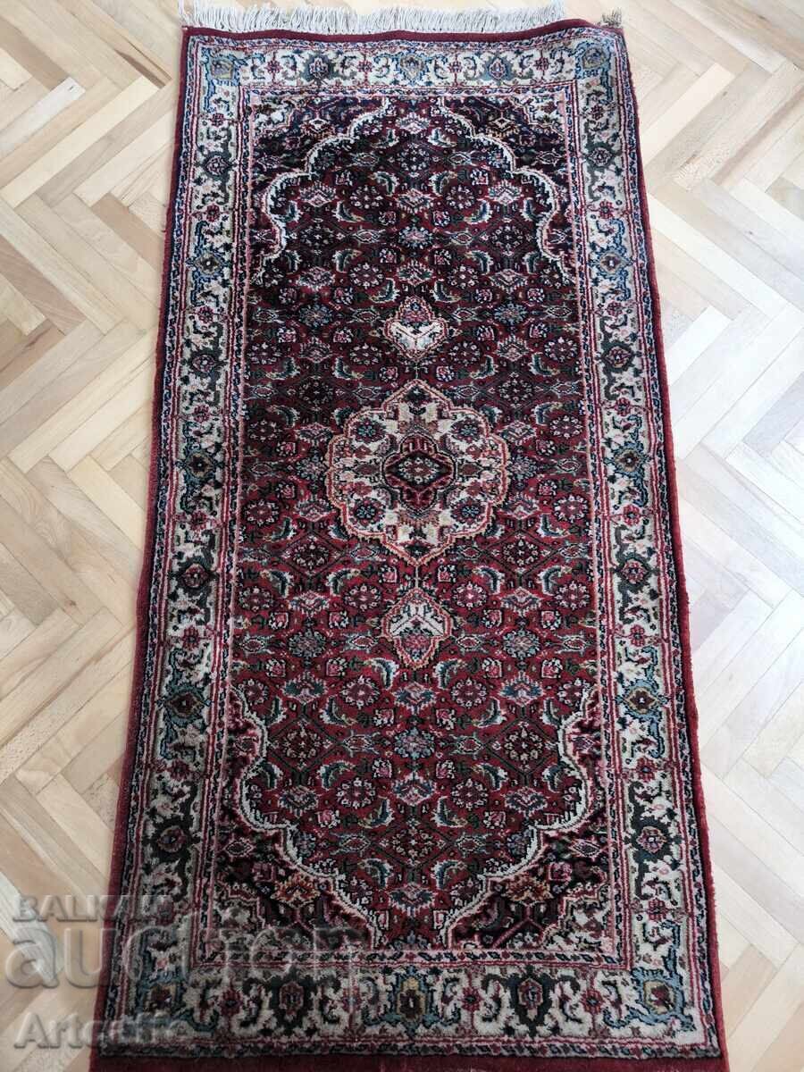 Covor oriental tip pasarelă Covor oriental tip pasarelă