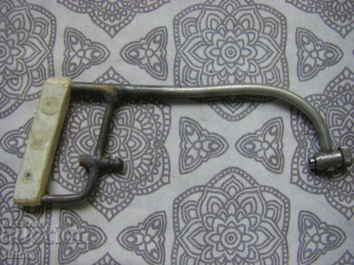 Auction  Small saw and matkap