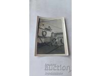 Fotografie Ruse Doi băieți și căpitanul vaporului Vită Ruse