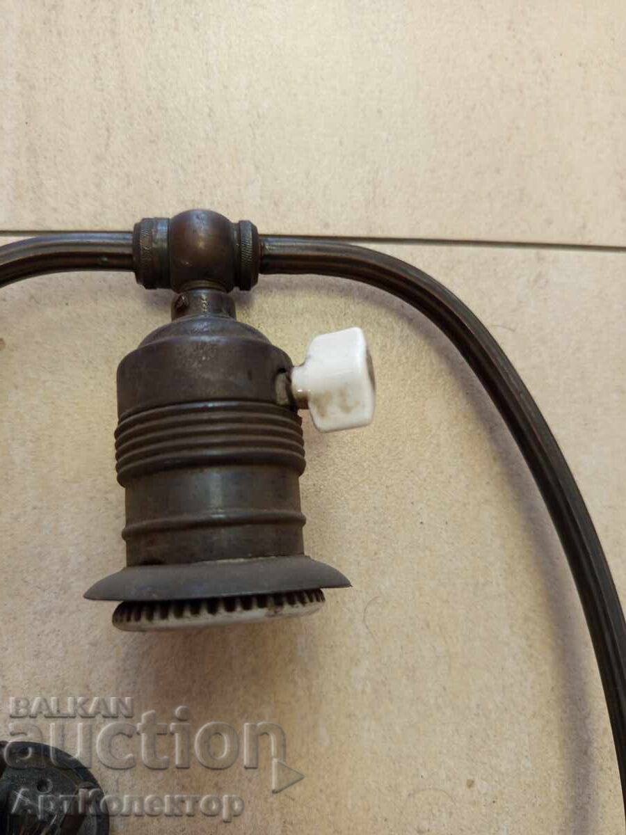 Παράδοση Λάμπα από γυαλί, ορείχαλκο και μπρούτζο