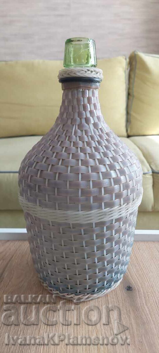 Delivery of Demijohn retro for connoisseurs