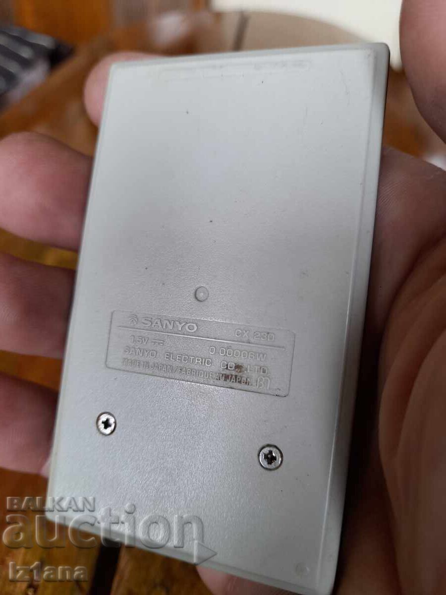 Παράδοση Παλιά αριθμομηχανή Sanyo CX230