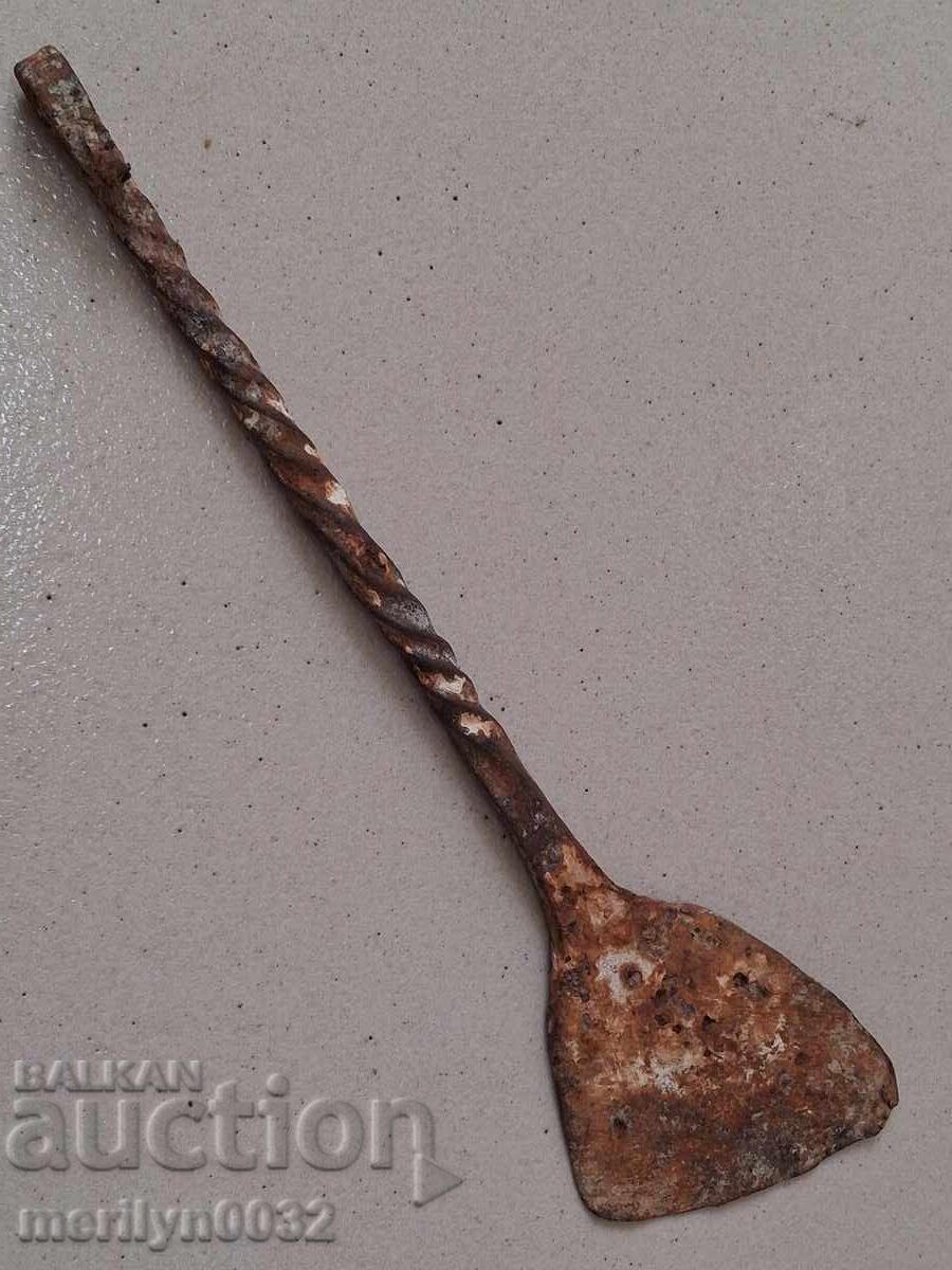 Fier Forjat, Fier Forjat, Fier Forjat, Fier Forjat