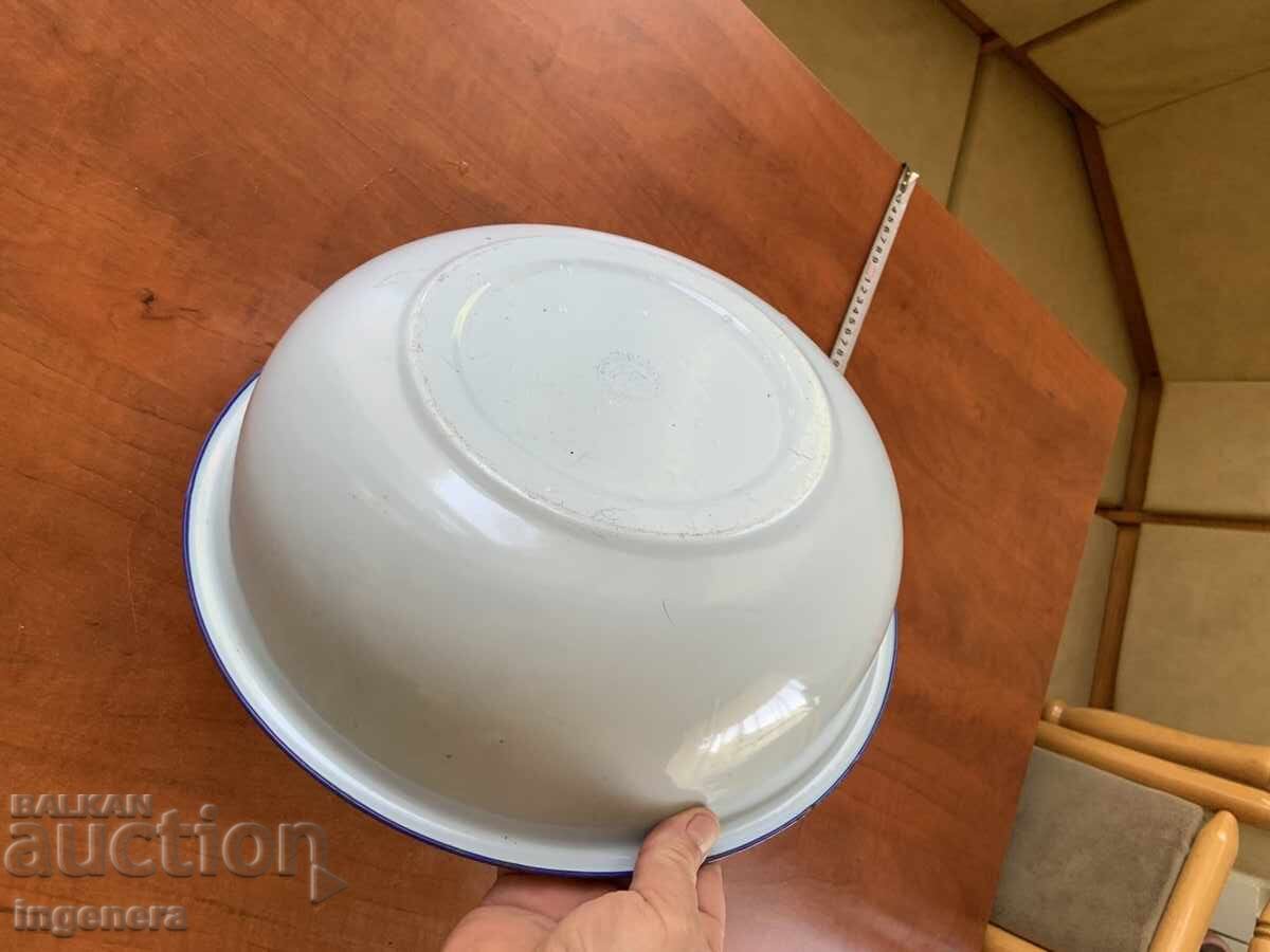 ΛΕΚΕΝ ΛΙΓΕΝ ΣΜΑΛΤΩΜΕΝΟ ΣΚΕΥΟΣ ΜΕ ΣΗΜΑΔΙ ΑΠΟ ΤΗΝ ΣΟΣΙΑΛΙΣΤΙΚΗ ΕΠΟΧΗ - 7