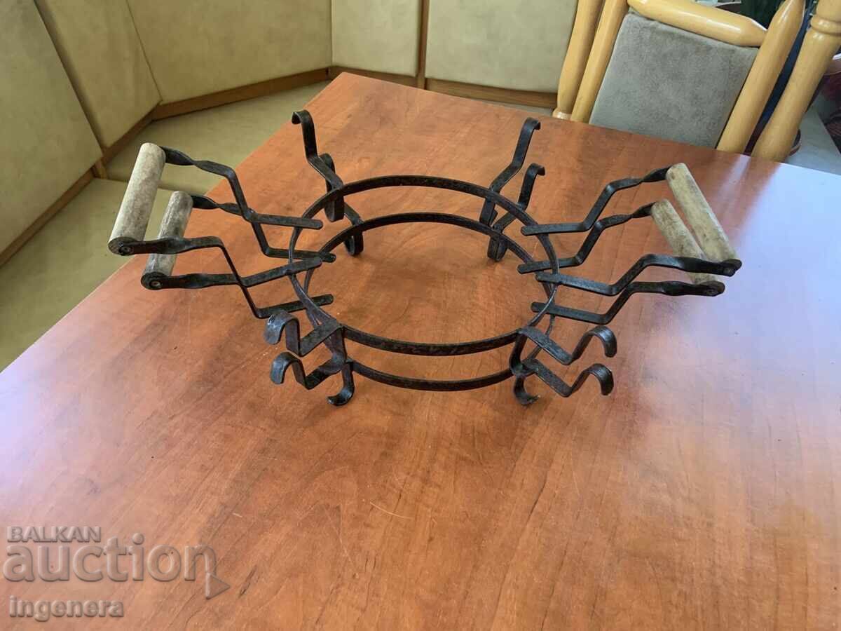 Griddle Pan Delivery for a "Sach" - 2 Pieces