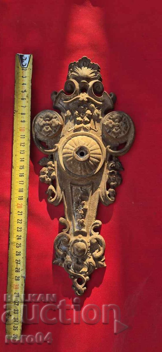 FIGURĂ DE FONTĂ - ART NOUVEAU - SECESIUNE cu preț 45.00 BGN | € 23.01