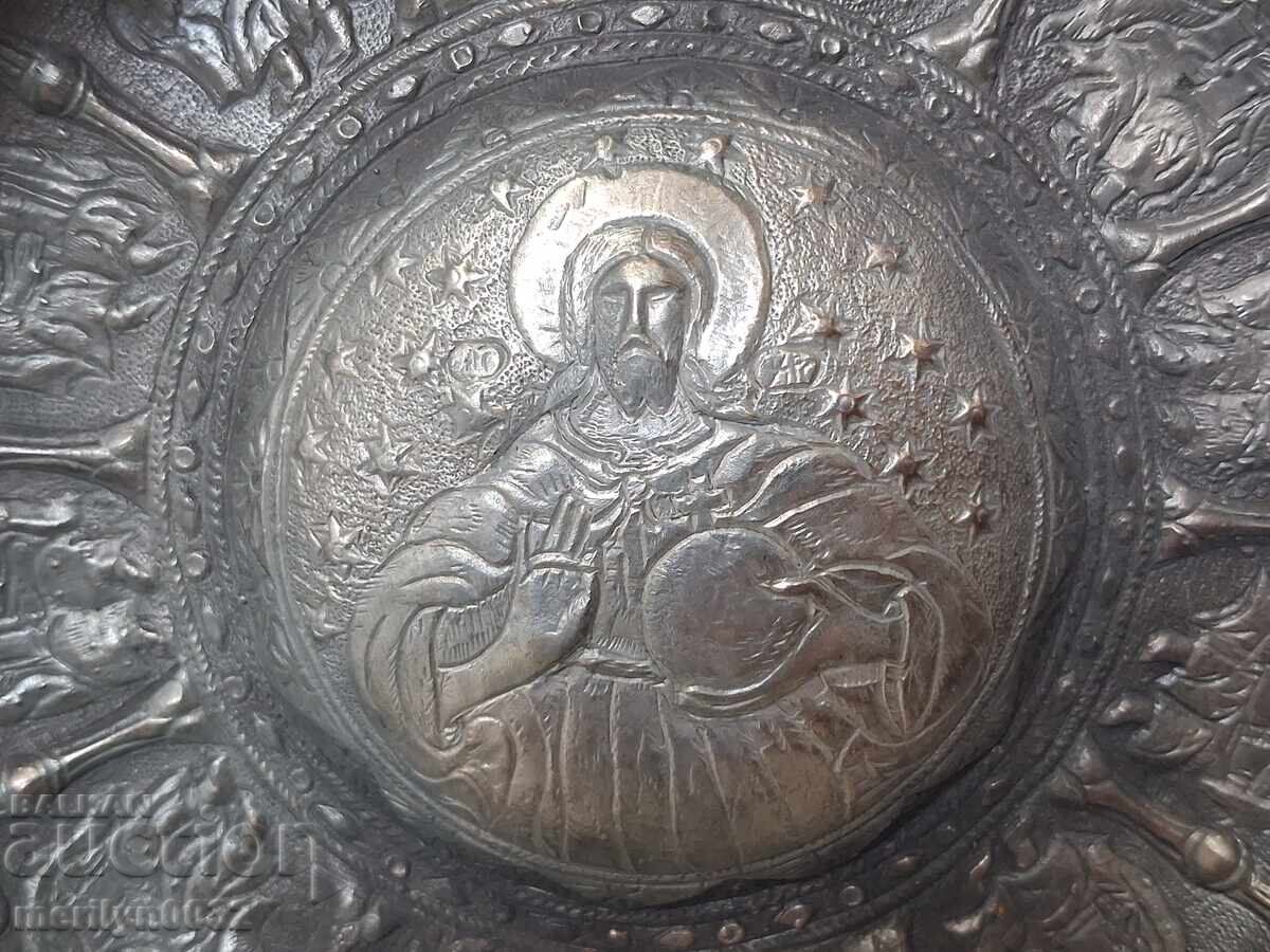 Αναγεννησιακό θρησκευτικό τάσι με τιμή 376.00 BGN | € 192.25