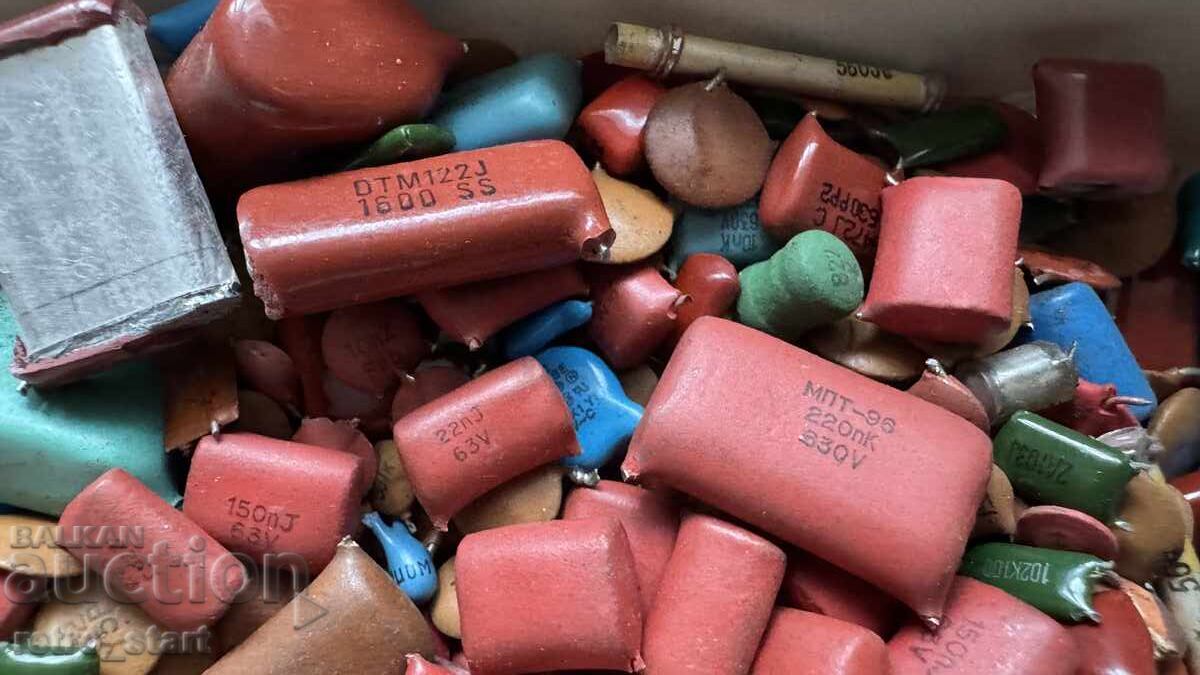 Аукцион Електронна скрап, кондензатори Аукцион Електронна скрап, кондензатори