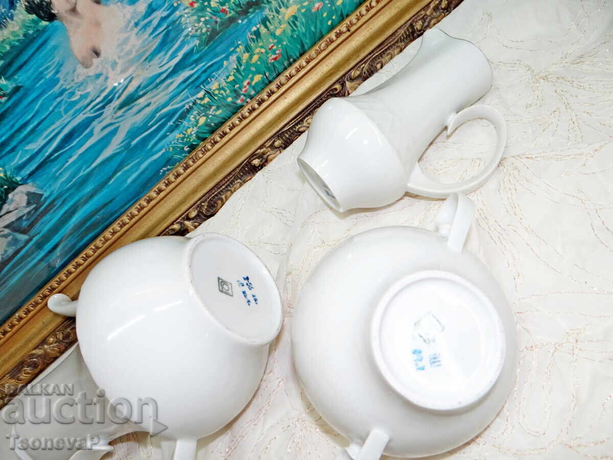 Трио порцеланови бели съдове на "Изида" с цена 25.00 лв. | € 12.78 Трио порцеланови бели съдове на "Изида" с цена 25.00 лв. | € 12.78