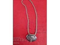 Старинно колие с естествени камъни