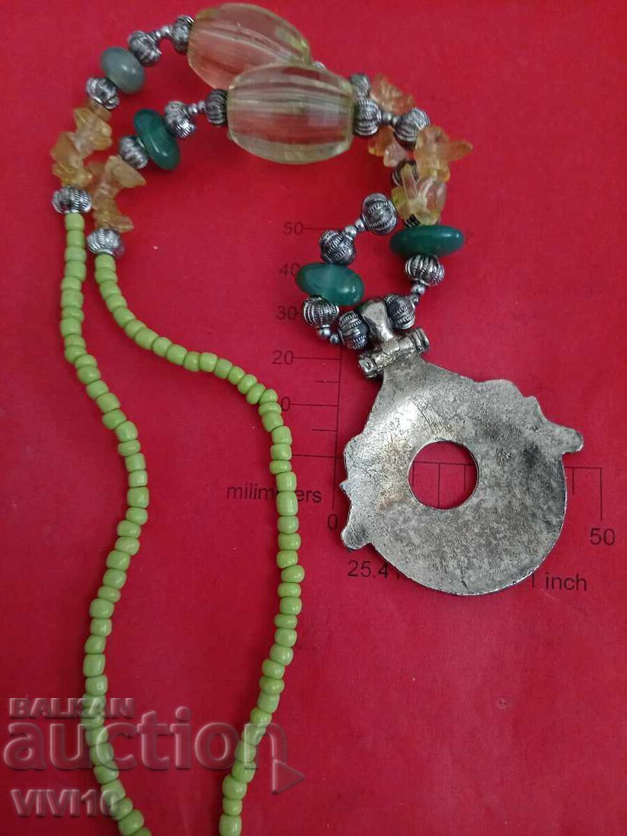 Antique jade necklace with price 60.00 BGN | € 30.68