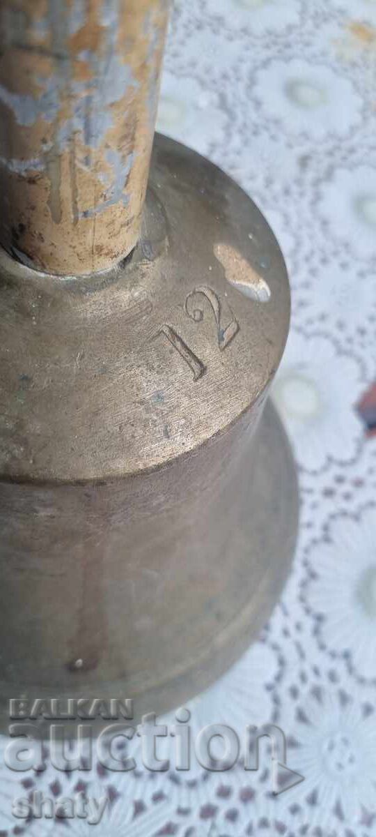 Голяма бронзова камбана с цена 100.00 лв. | € 51.13