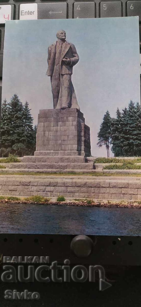 Felicitare Dubna, monumentul lui Lenin