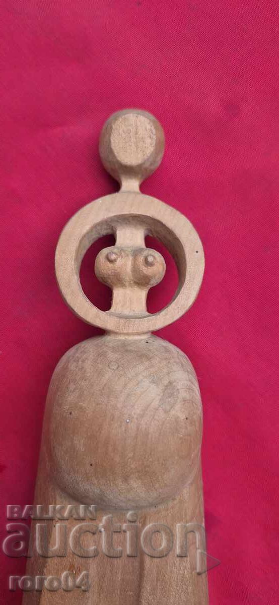 ΠΑΛΑΙΟ ΒΟΥΛΓΑΡΙΚΟ ΞΥΛΙΝΟ ΓΛΥΠΤΟ με τιμή 77.00 BGN | € 39.37 ΠΑΛΑΙΟ ΒΟΥΛΓΑΡΙΚΟ ΞΥΛΙΝΟ ΓΛΥΠΤΟ με τιμή 77.00 BGN | € 39.37