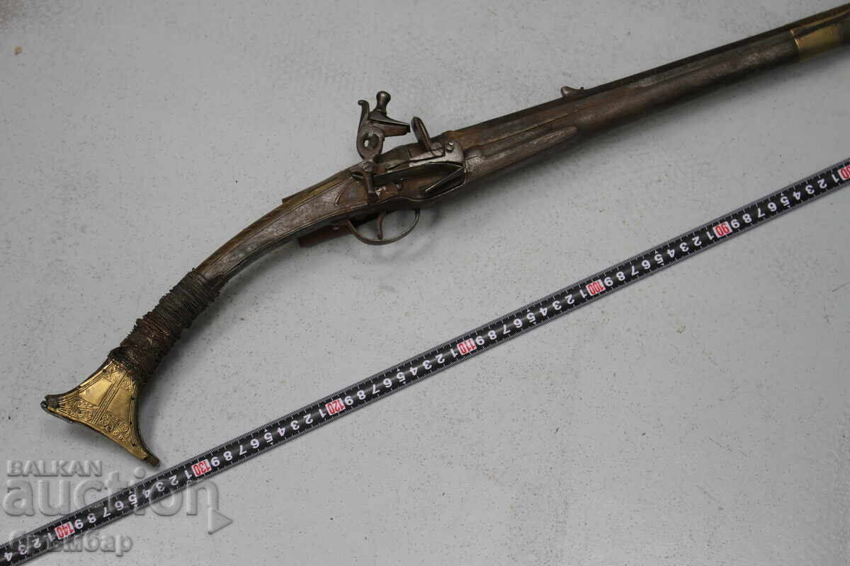 Αρχαίο τουφέκι με πυρόλιθο Αρναούτκα, με μηχανισμό πυρόλιθου με τιμή 1450.00 BGN | € 741.37