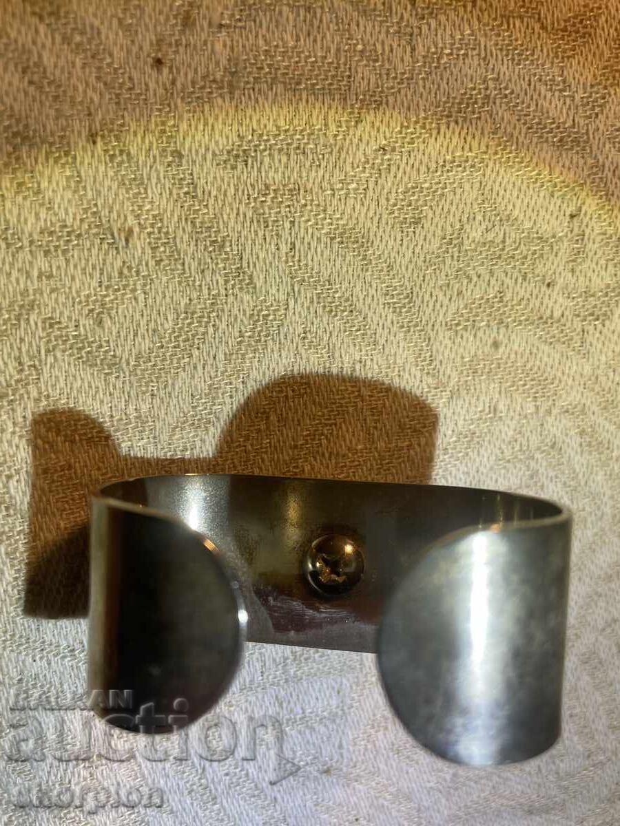 Licitație SET DE 2 INELE DE ȘERVEȚEL ARGINTATE