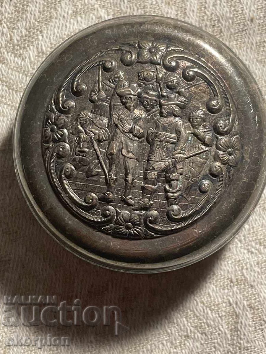 Аукцион стара капачка за буркан