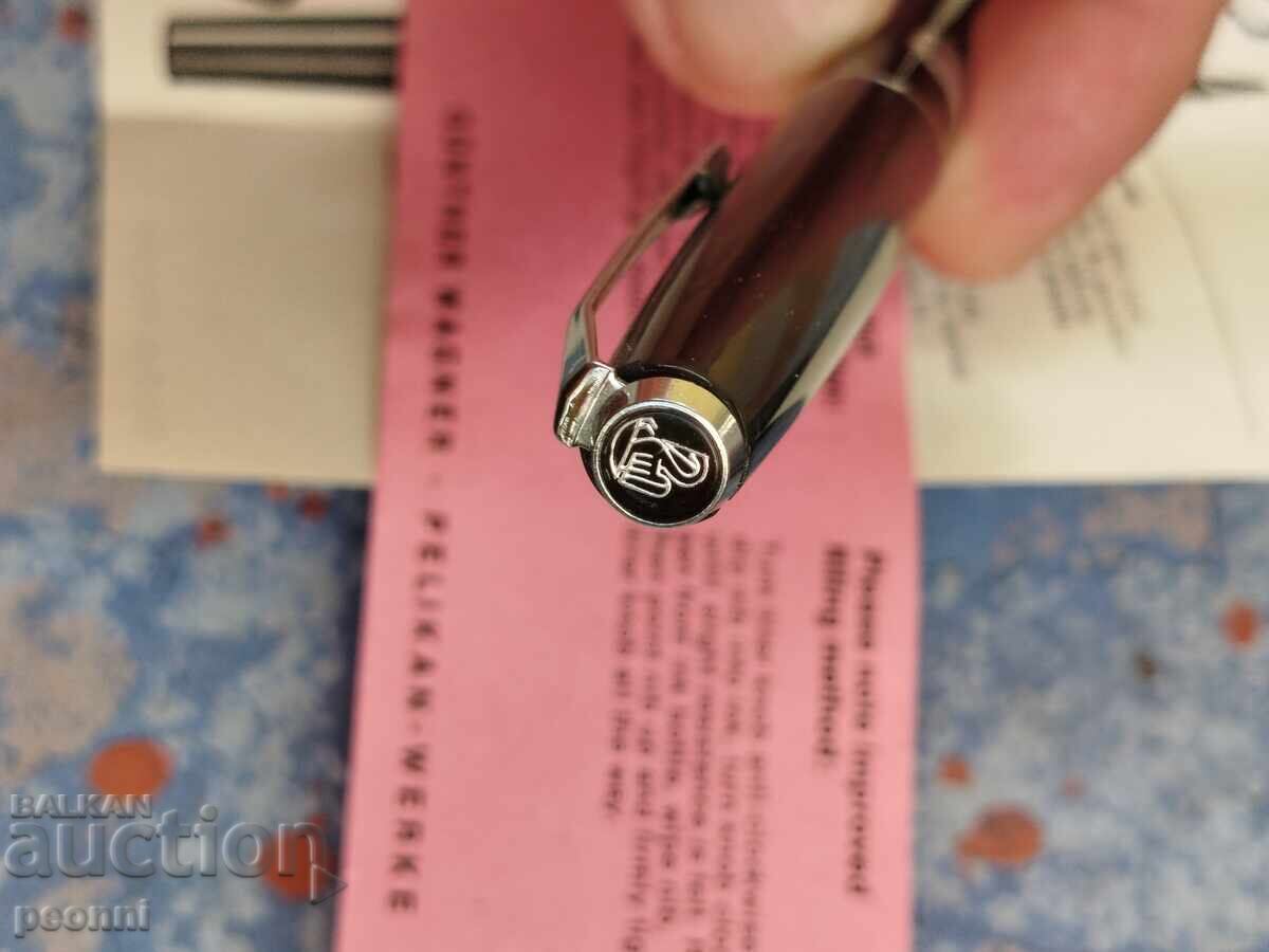 Pelikan Fountain Pen with Gold Nib - 7