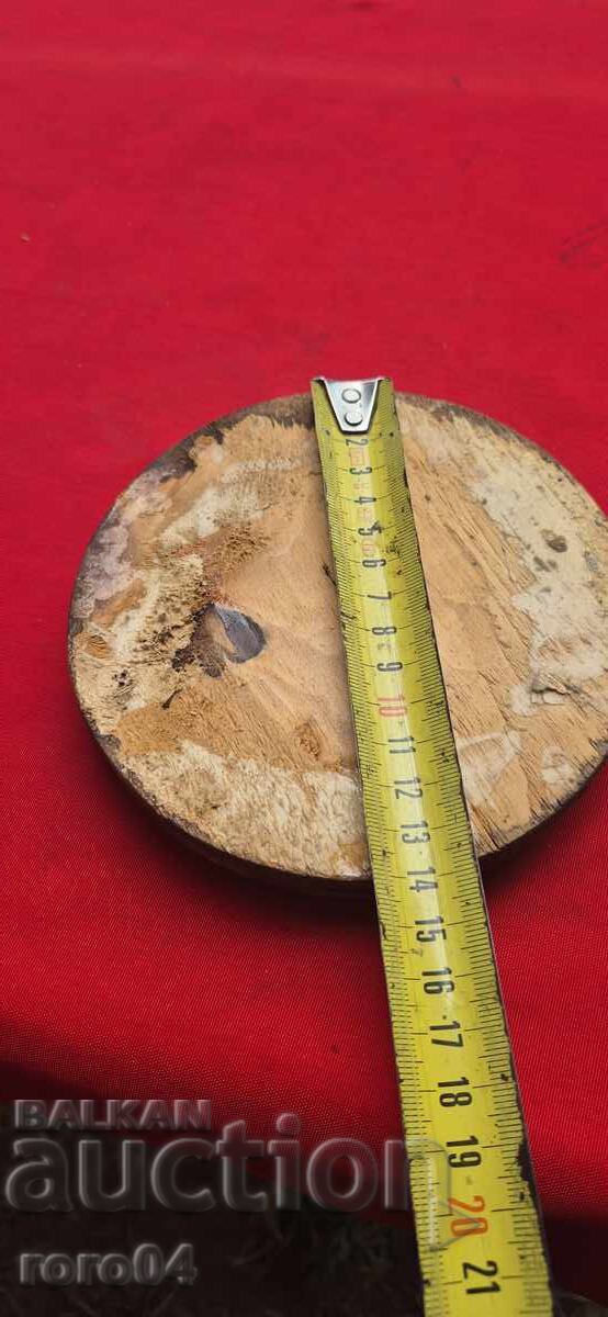 Παράδοση ΞΥΛΟΓΛΥΠΤΙΚΗ ΣΕ ΣΧΗΜΑ ΤΑΣΙ - ΞΥΛΙΝΟ ΔΙΑΚΟΣΜΗΤΙΚΟ