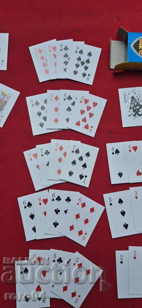 Delivery of PLAYING CARDS - MINIONS - EXCELLENT