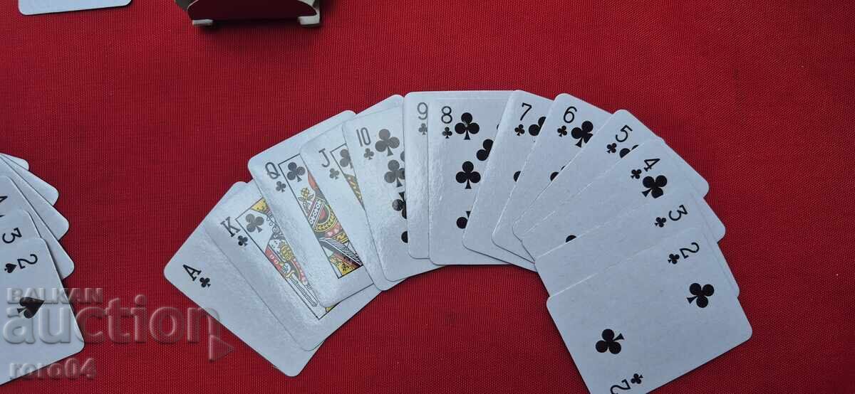 Доставка на КАРТИ ЗА ИГРА - МИНЬОНИ - ОТЛИЧНИ