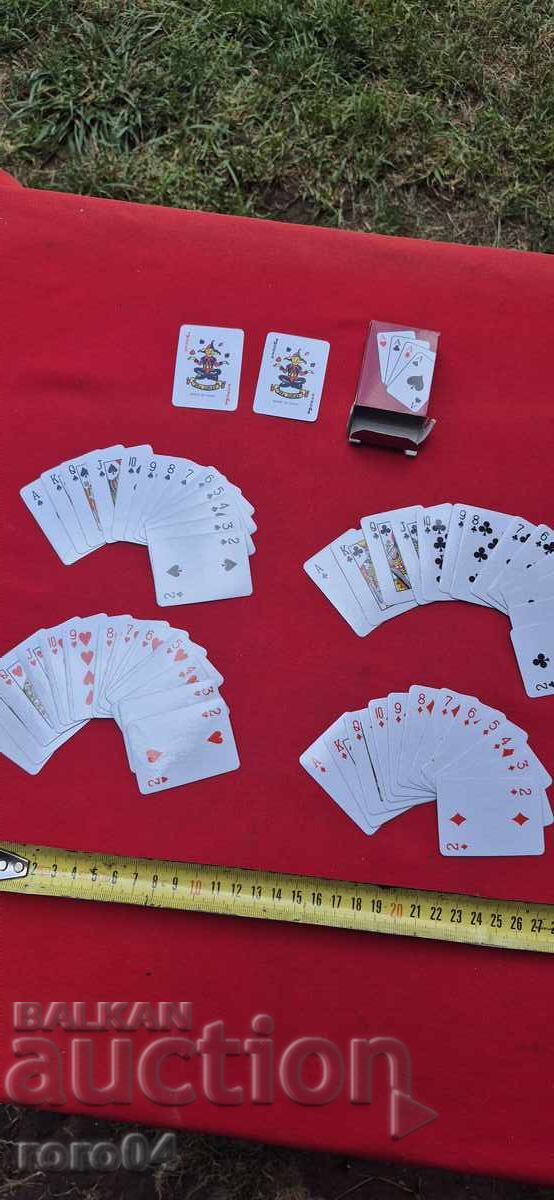 КАРТИ ЗА ИГРА - МИНЬОНИ - ОТЛИЧНИ