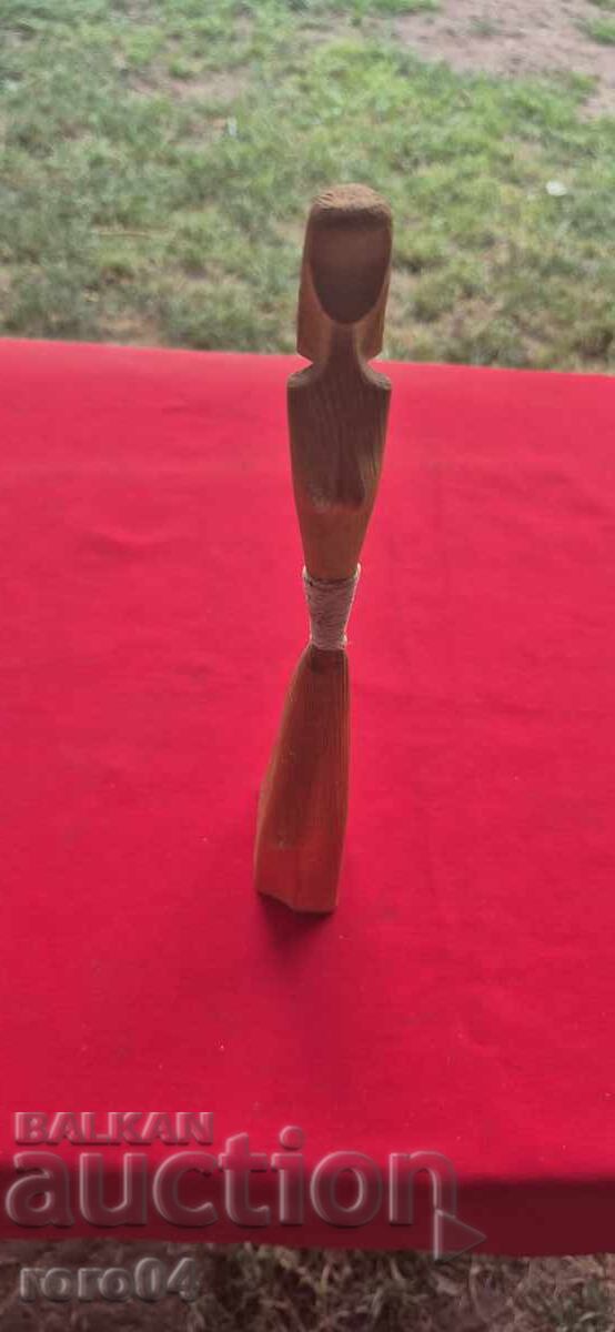 SCULPTURĂ VECHE DIN LEMN BULGĂREASCĂ - 7 SCULPTURĂ VECHE DIN LEMN BULGĂREASCĂ - 7