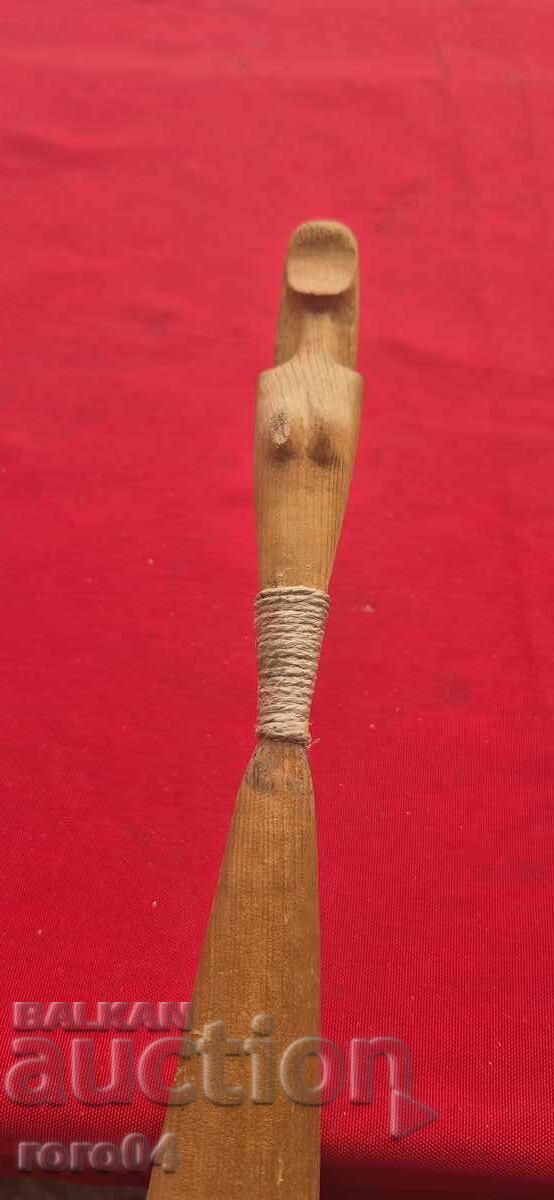 SCULPTURĂ VECHE DIN LEMN BULGĂREASCĂ SCULPTURĂ VECHE DIN LEMN BULGĂREASCĂ