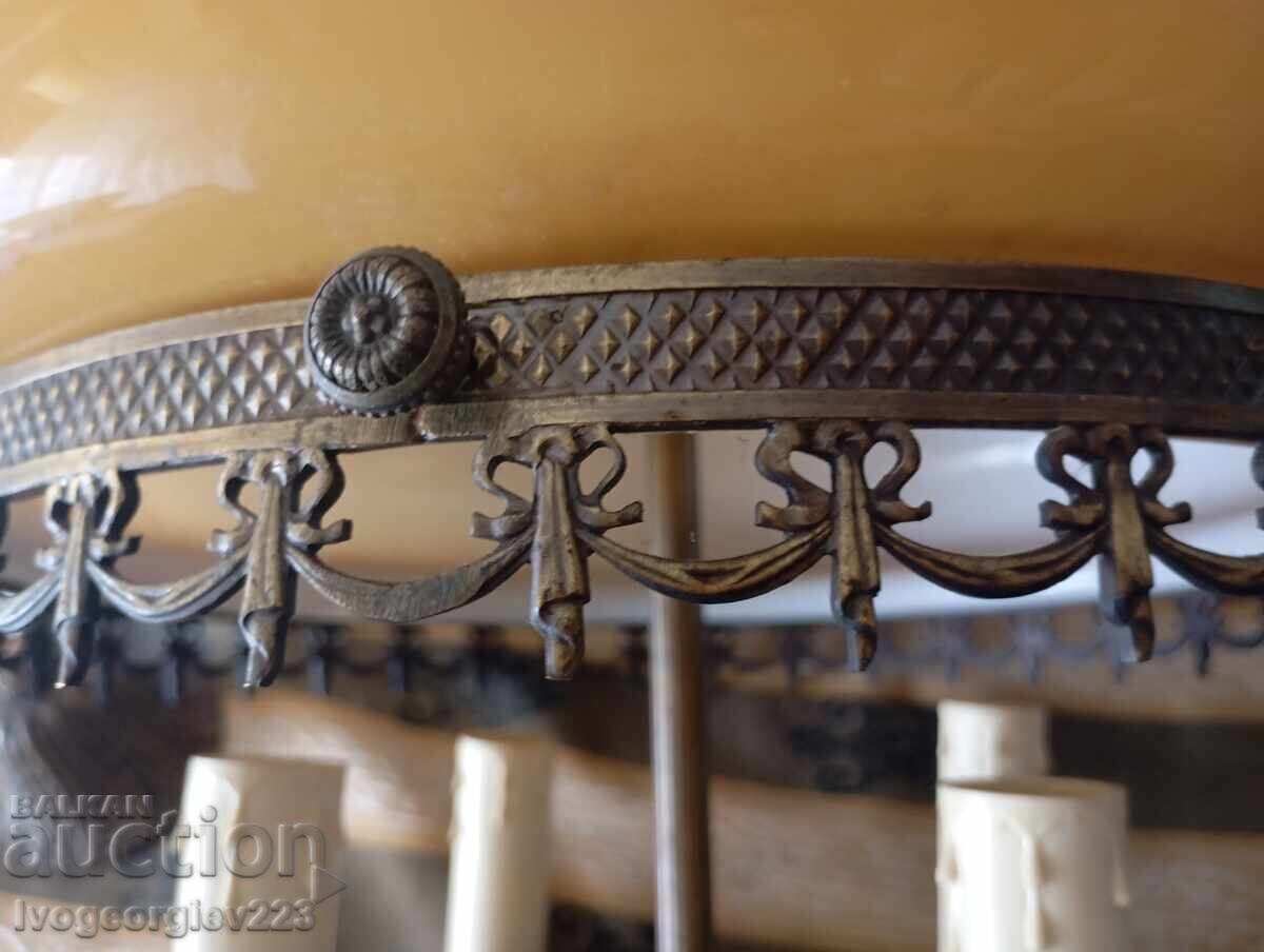 Παράδοση Πολυέλαιος σε στυλ Αμπίρ