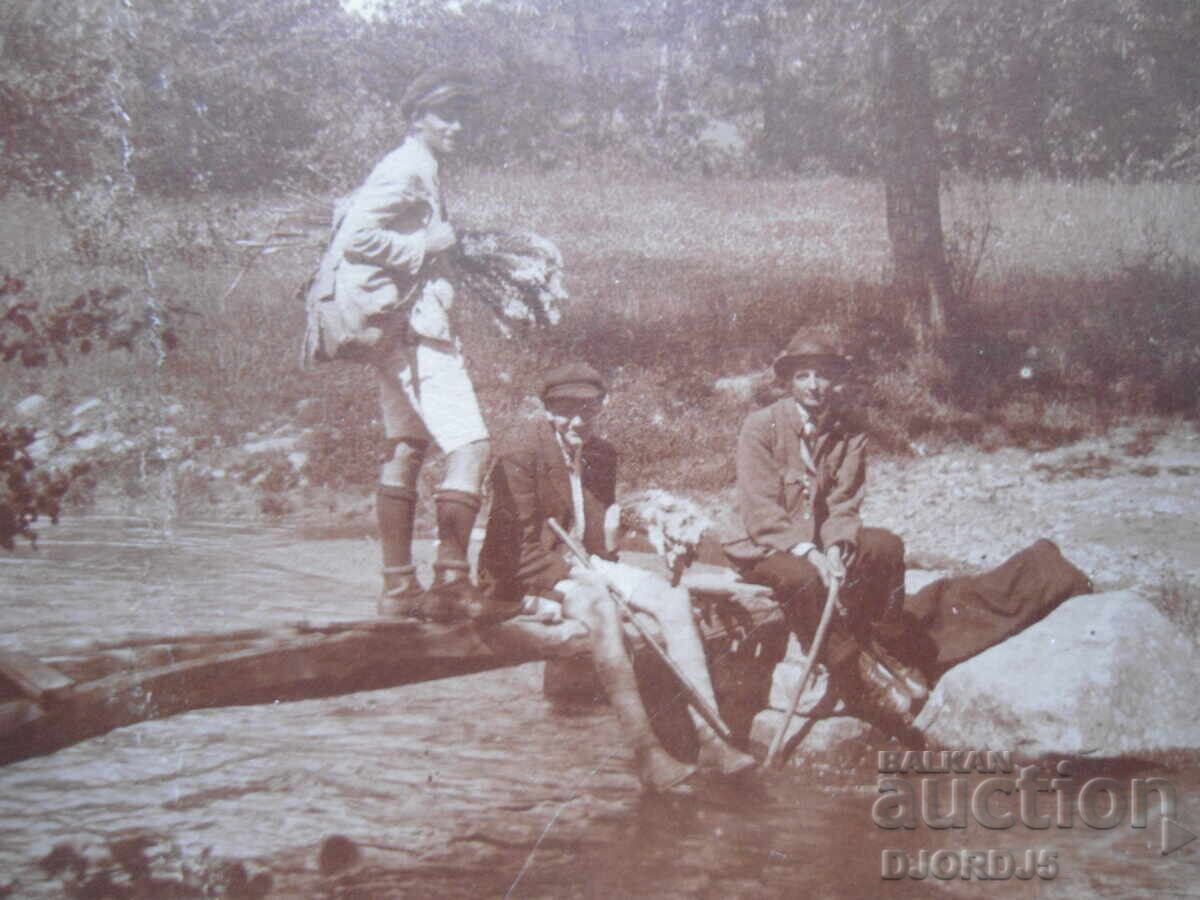 Fotografie veche, Către Vladaya, 28.V.1922 cu preț 3.00 BGN | € 1.53 Fotografie veche, Către Vladaya, 28.V.1922 cu preț 3.00 BGN | € 1.53