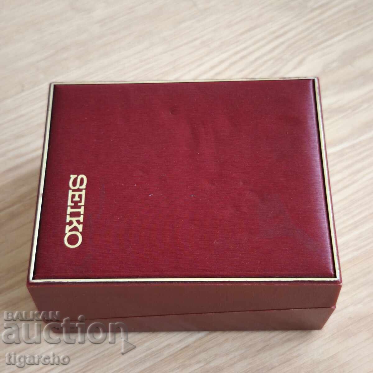 Delivery of SEIKO watch box Delivery of SEIKO watch box