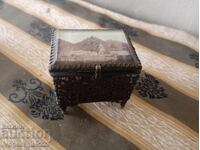 Cutie veche filigranată