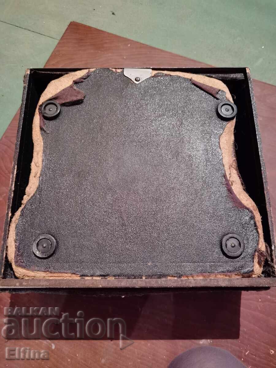 Licitație Mașină de scris antică Erika Naumann – 1940