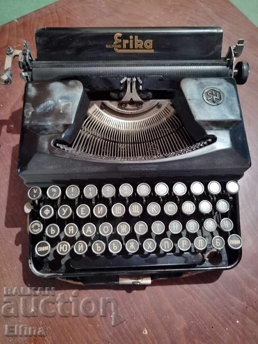 Antique Erika Naumann Typewriter - 1940 Antique Erika Naumann Typewriter - 1940