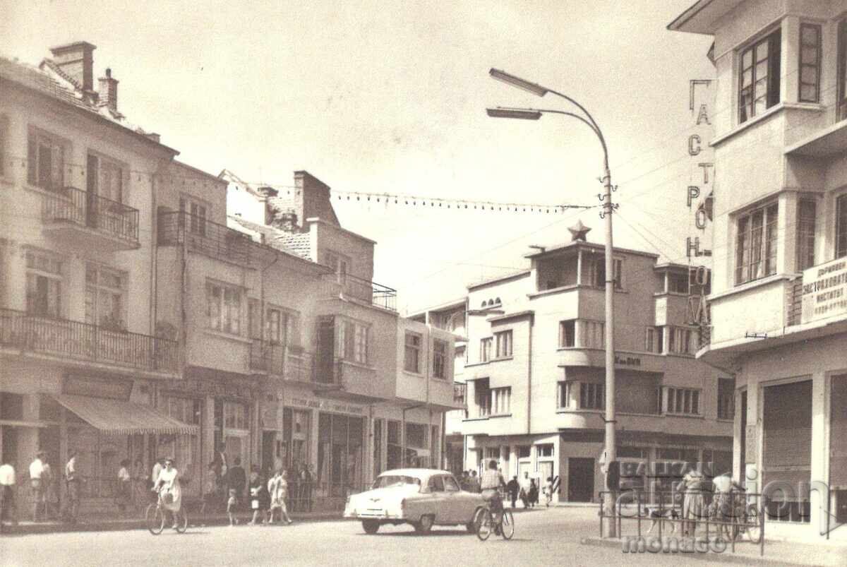 Παλιά καρτ ποστάλ - νέα φωτογραφία - Καζανλάκ, Πλατεία Παλιά καρτ ποστάλ - νέα φωτογραφία - Καζανλάκ, Πλατεία