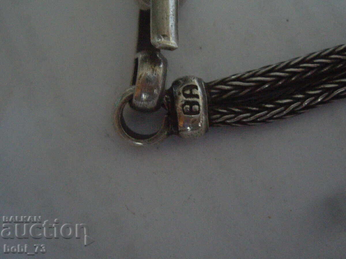 Delivery of Old silver necklace