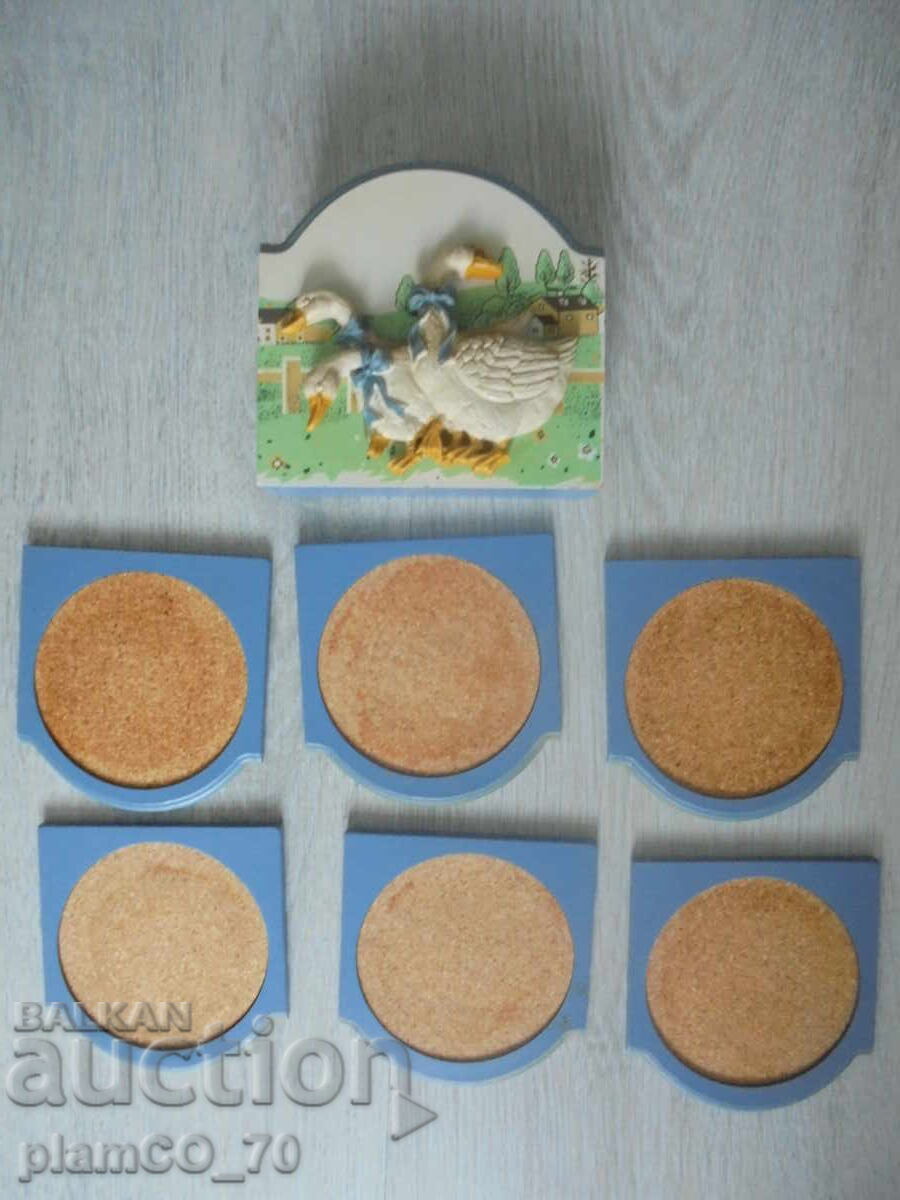 Δημοπρασία №*8119 σετ παλιών ρετρό σουπλά από ξύλο και φελλό