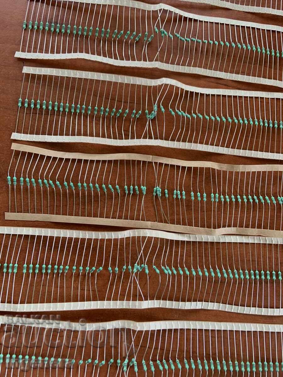 Licitație REZISTOR 1 MEGAOHM ELECTRONICE PIESE NOU - 1000 BUC Licitație REZISTOR 1 MEGAOHM ELECTRONICE PIESE NOU - 1000 BUC