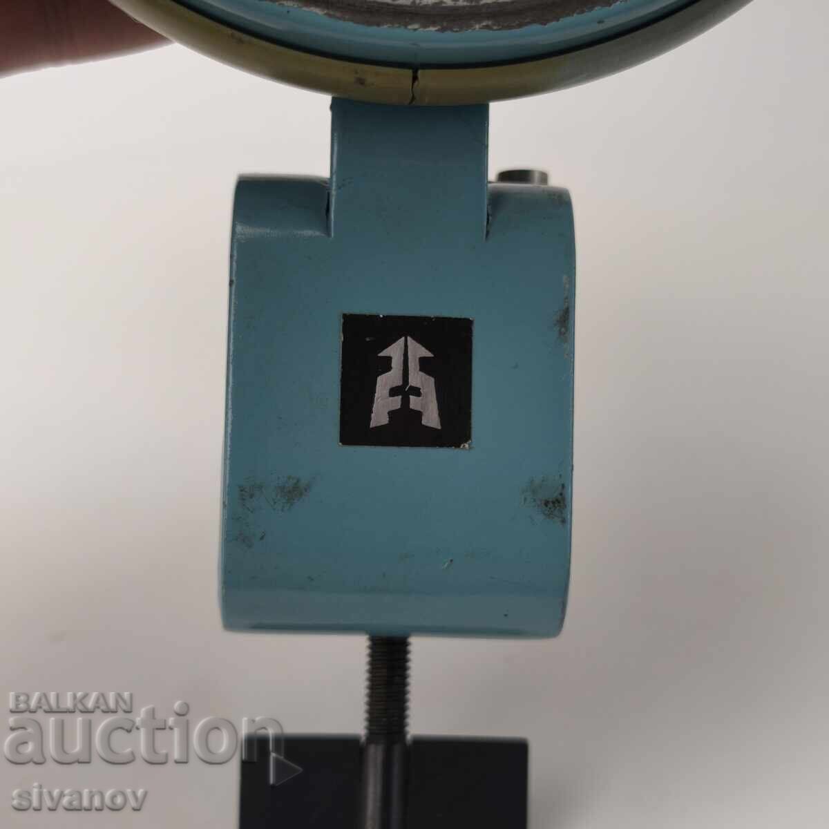 Δημοπρασία Παλιά μηχανή κουβαριάσματος νήματος κλωστών #6045 Δημοπρασία Παλιά μηχανή κουβαριάσματος νήματος κλωστών #6045