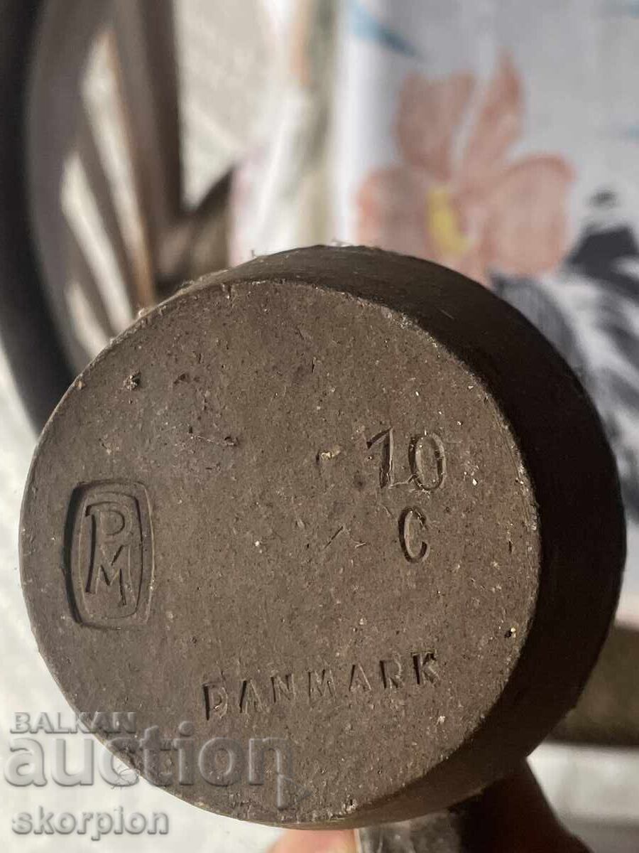 Vechie oală, oală mică cu preț 20.00 BGN | € 10.23 Vechie oală, oală mică cu preț 20.00 BGN | € 10.23