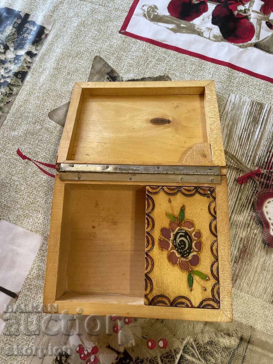 Δημοπρασία Παλιό κουτί κοσμημάτων
