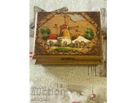 Cutie veche de bijuterii